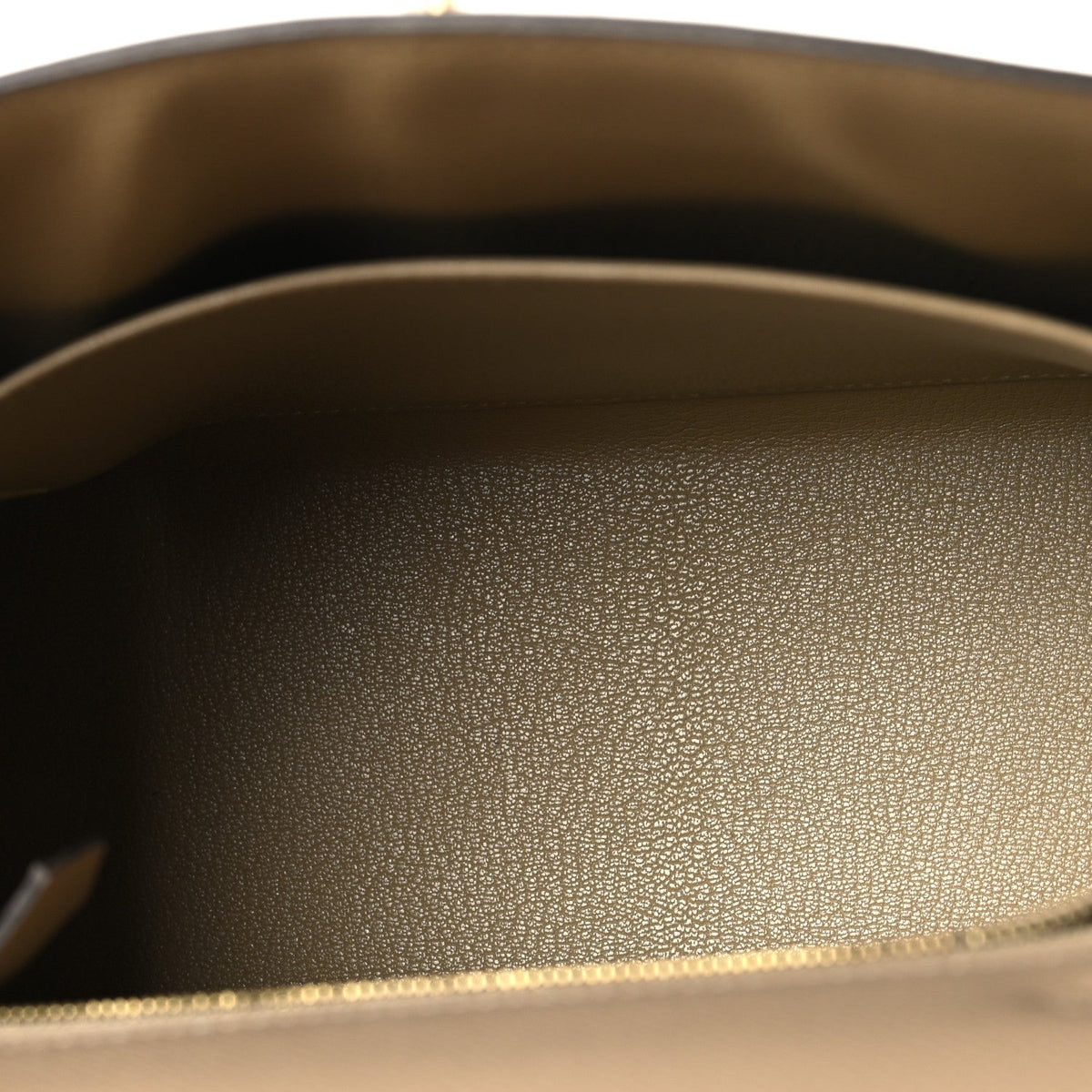 Epsom Kelly Sellier 25 Trench