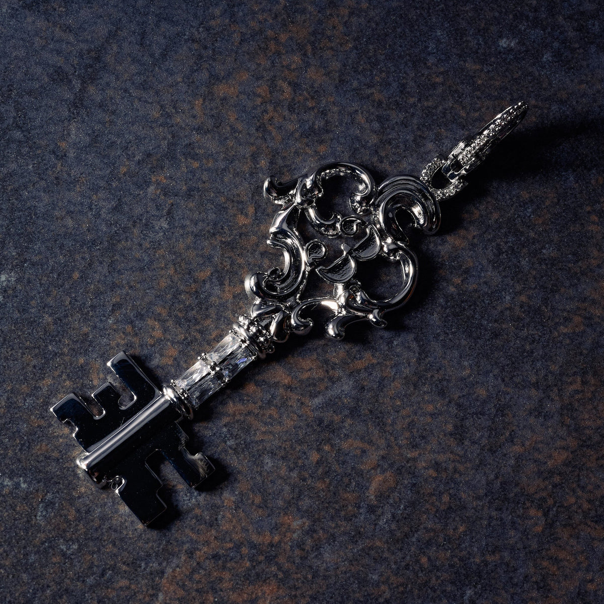 GLD X Bloody Osiris Iced Key Clip On in White Gold