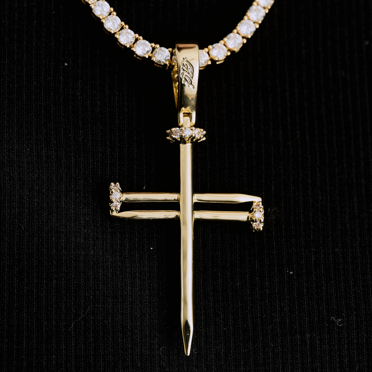 Nail Cross Pendant in Yellow Gold