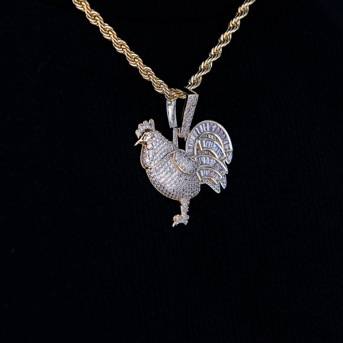Iced Rooster Pendant in Yellow Gold