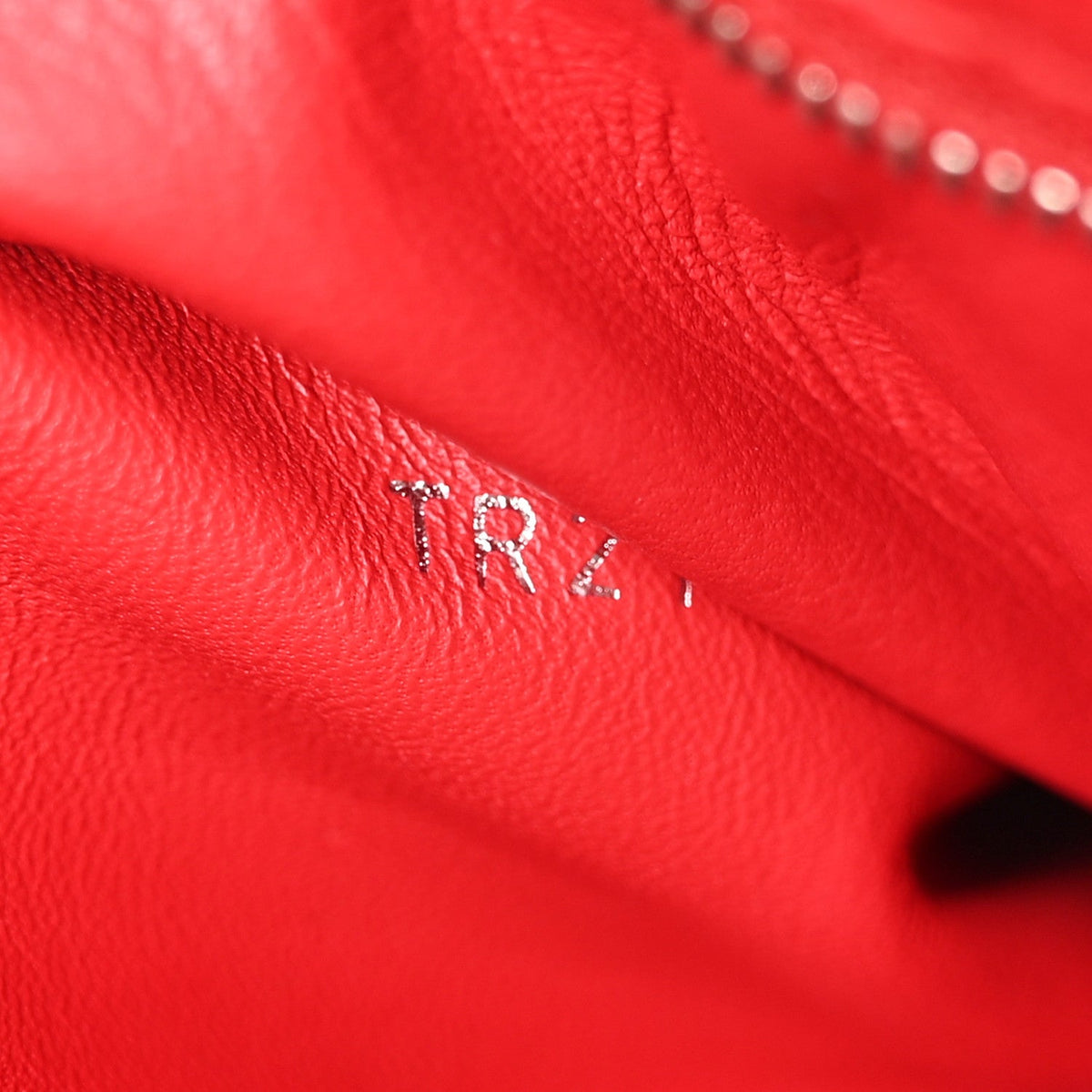 Taurillon Capucines BB Scarlet Red