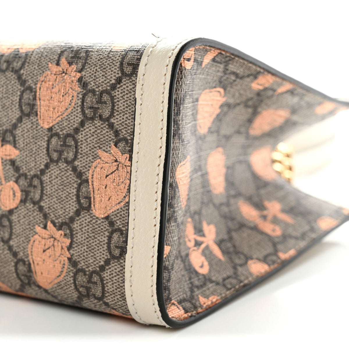 GG Supreme Monogram Berry Textured Dollar Calfskin Small Padlock Tote Beige Ebony Light Copper Mystic White